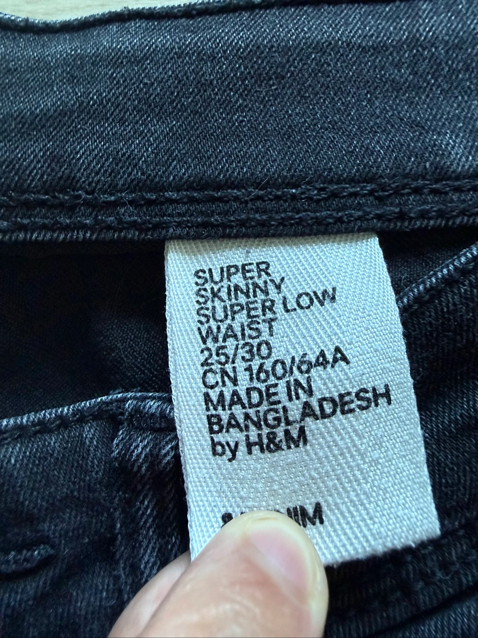 Jeans skinny slim preto H&M tamanho 36 P – photo 7